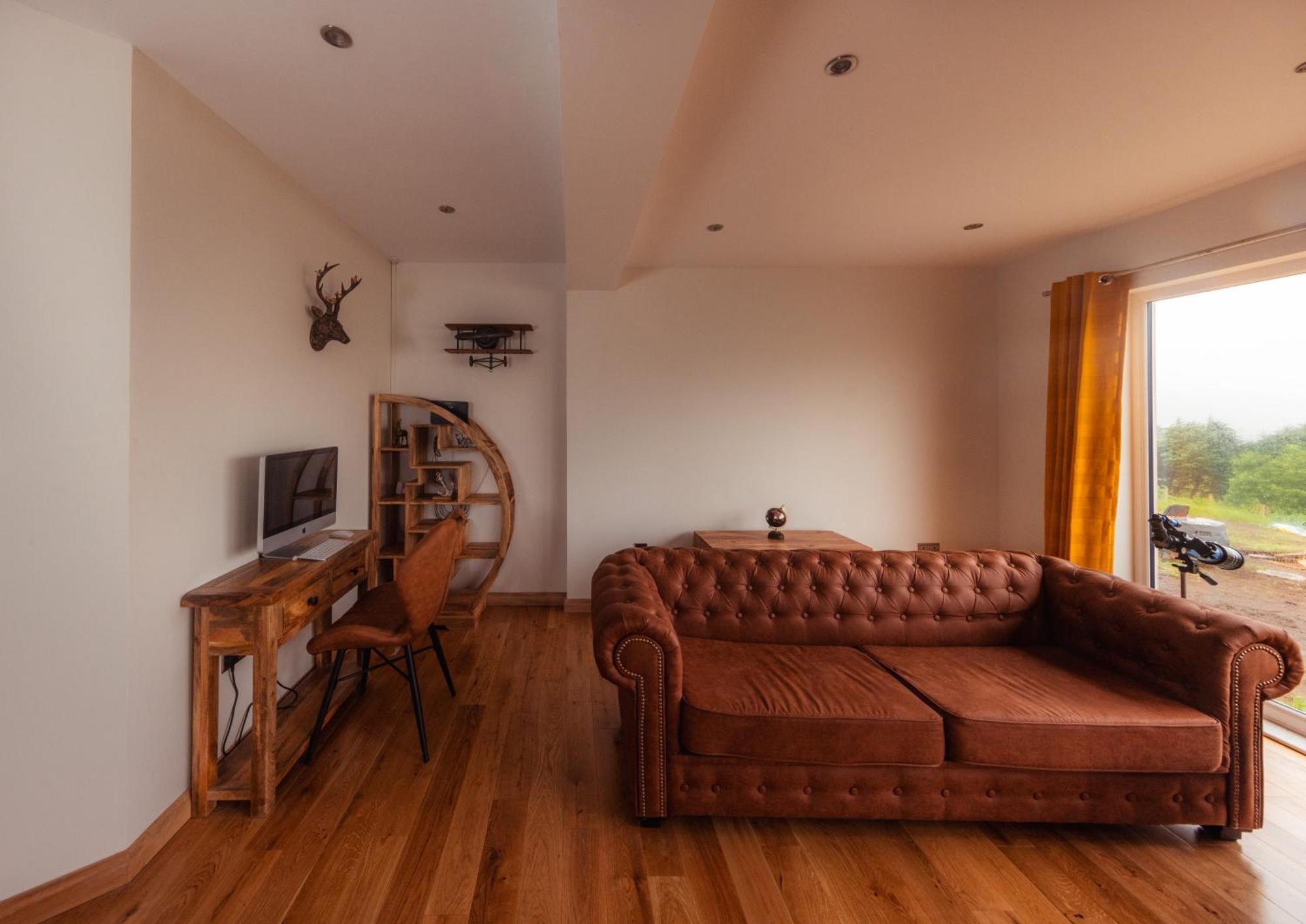 Luxury Cottage With Stunning Views By Fairy Pools 4 Carbost  Exterior photo