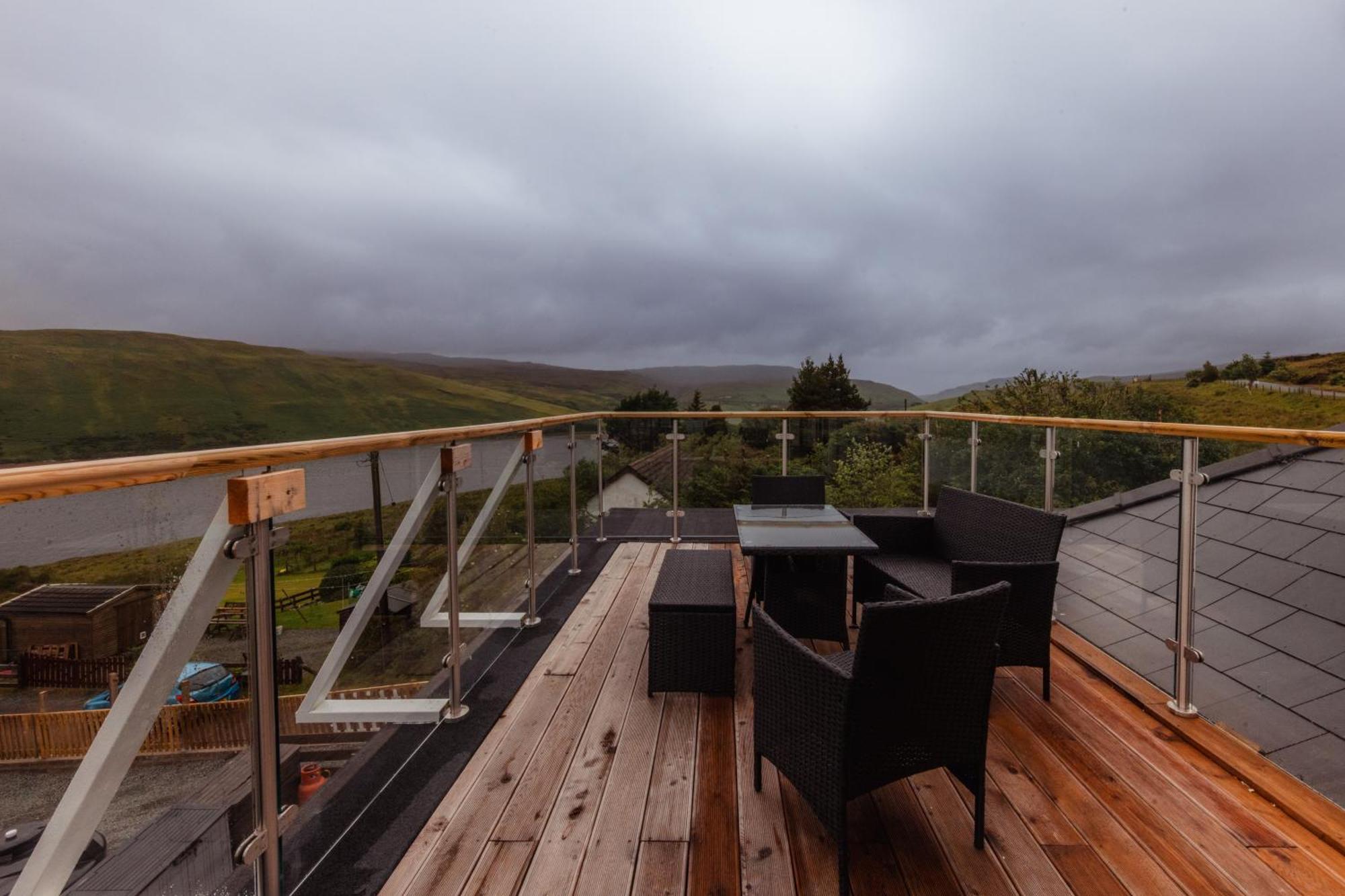 Luxury Cottage With Stunning Views By Fairy Pools 4 Carbost  Exterior photo